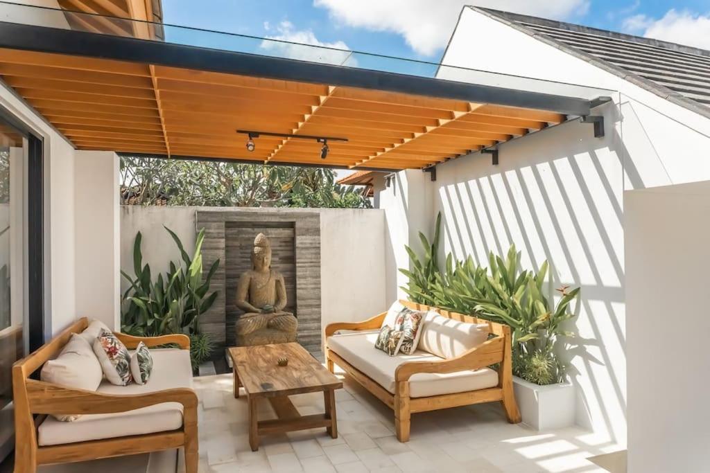 Villa Hakem Elegant And Modern 4 Bedrooms Villa Pool View Canggu  Ngoại thất bức ảnh