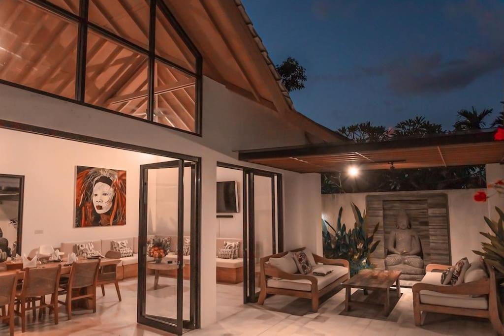 Villa Hakem Elegant And Modern 4 Bedrooms Villa Pool View Canggu  Ngoại thất bức ảnh
